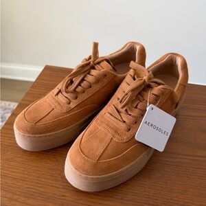 AEROSOLES Men’s Lace-Up Suede Sneakers in Cognac Brown